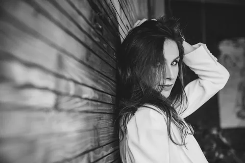 Tetyana Barnovych, black and white shoot